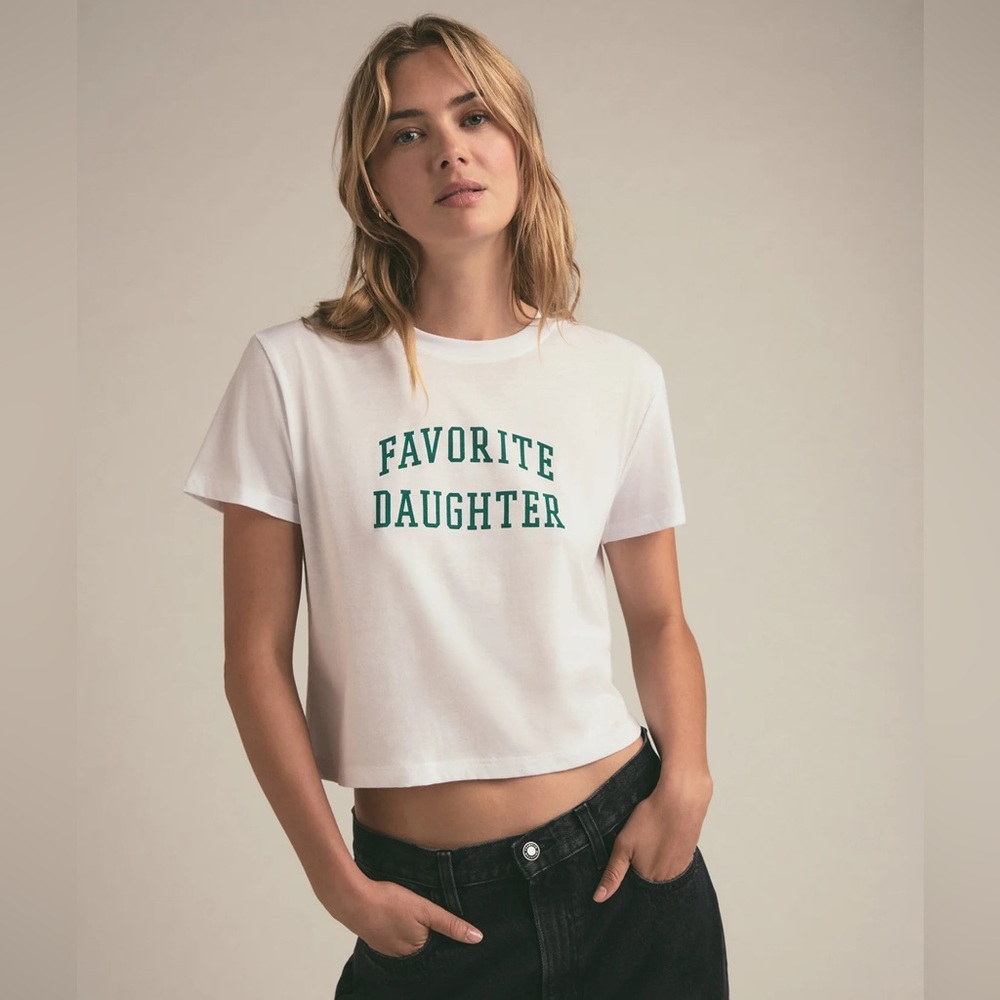 NWT favorite daughter cropped collegiate tee